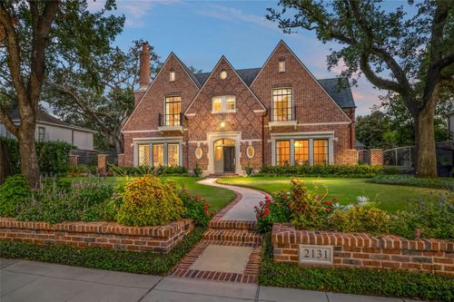 2131 Brentwood Dr, Houston, TX, 77019-3511 | Card Image