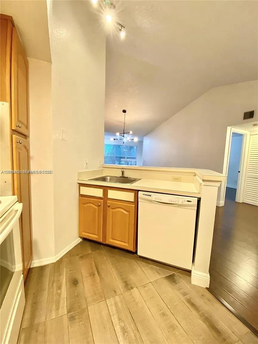 Residential Lease in Sunrise