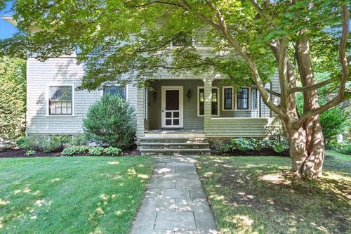 51 Bloomfield Street, Lexington, MA, 02421 | Card Image
