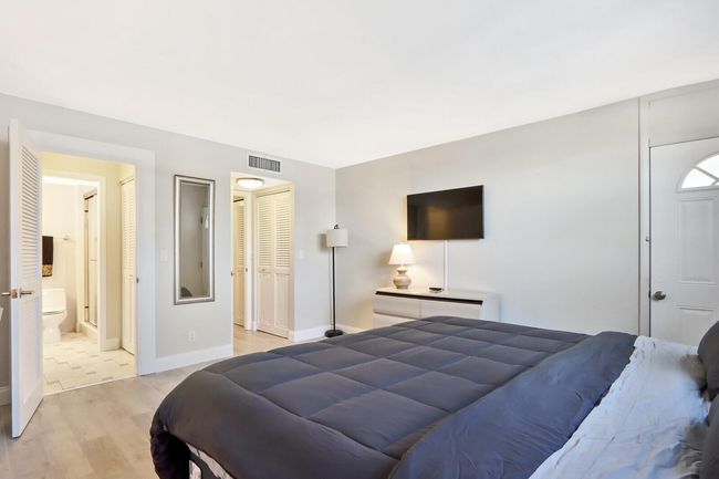 APT-301 - 145 Ocean Ave, Condo with 2 bedrooms, 2 bathrooms and null parking in Palm Beach Shores FL | Image 14