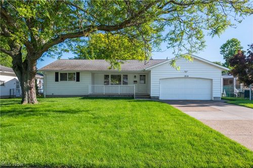 1910 W 37th St, Lorain, OH, 44053-2518 | Card Image
