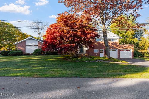 6 Arbor Dr, Glens Falls, NY, 12801-2201 | Card Image