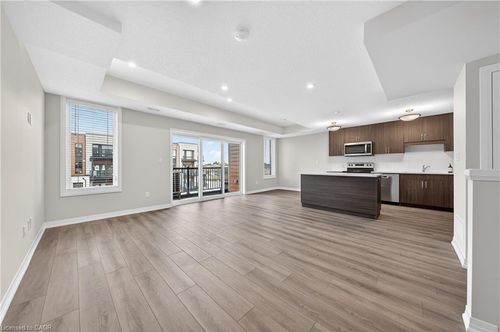 b30-525 Erinbrook Drive, Kitchener, ON, N2E3T1 | Card Image