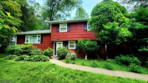 30 Lake Dr, Boonton, NJ, 07005-1047 | Card Image