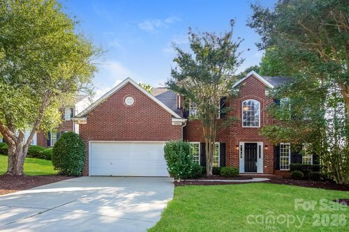 6804 Sweetfield Dr, Huntersville, NC, 28078-9737 | Card Image