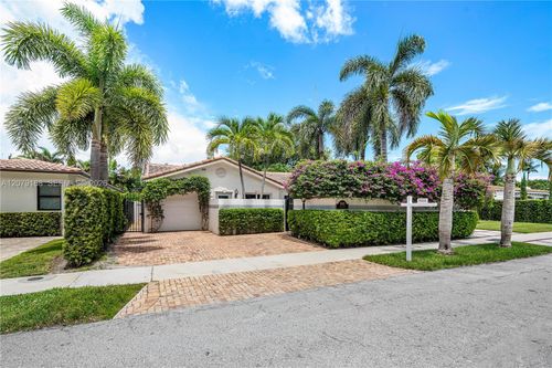 1015 Se 11th Ct, Fort Lauderdale, FL, 33316-1342 | Card Image
