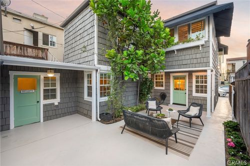 44 59th Pl, Long Beach, CA, 90803-4422 | Card Image