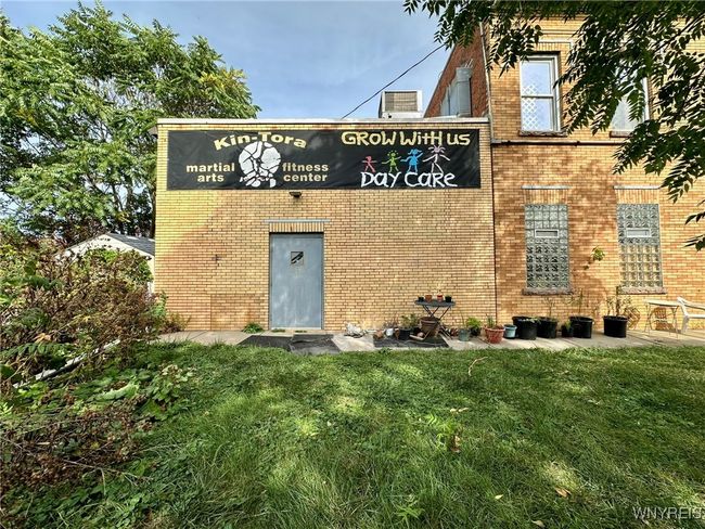 1792 Niagara St, Home with 2 bedrooms, 5 bathrooms and null parking in Buffalo NY | Image 6