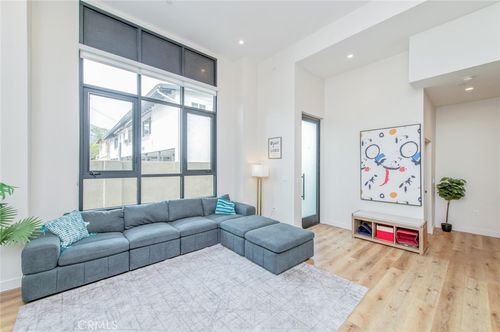 b-505 N Santa Anita, Arcadia, CA, 91006 | Card Image