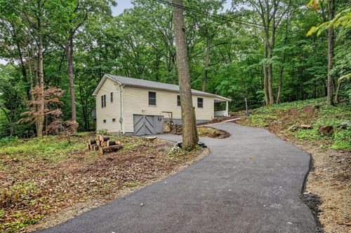 15 Arcadian Trl, Monroe, NY, 10950-6714 | Card Image