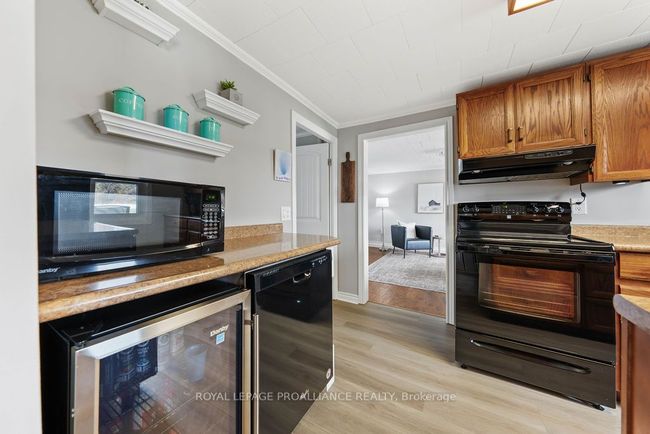 657 49 Highway, House other with 3 bedrooms, 2 bathrooms and 5 parking in Prince Edward County ON | Image 11