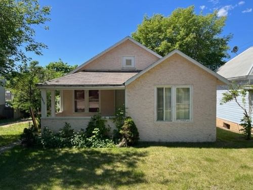 10012 102 St, Peace River, AB, T8S1H2 | Card Image