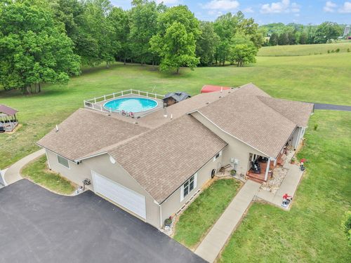 5764 E Highway 619, Russell Springs, KY, 42642-7935 | Card Image