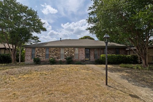 5842 Marview Lane, Dallas, TX, 75227 | Card Image