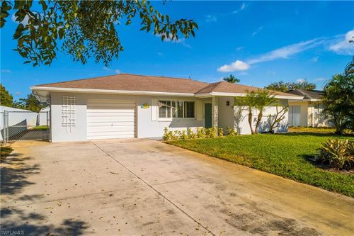 1125 Hilltop Dr, NAPLES, FL, 34103-3304 | Card Image