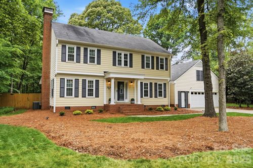10646 S Hall Dr, Charlotte, NC, 28270-0284 | Card Image