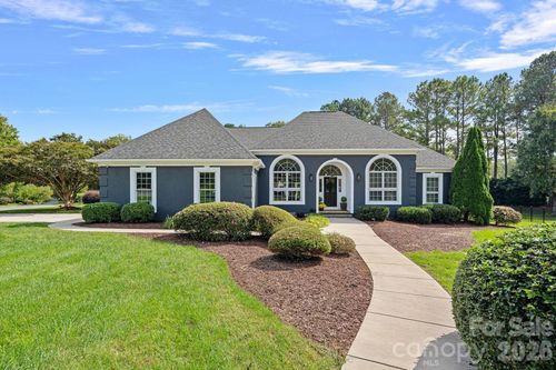 18806 Boundary Oaks Ct, Davidson, NC, 28036-8810 | Card Image