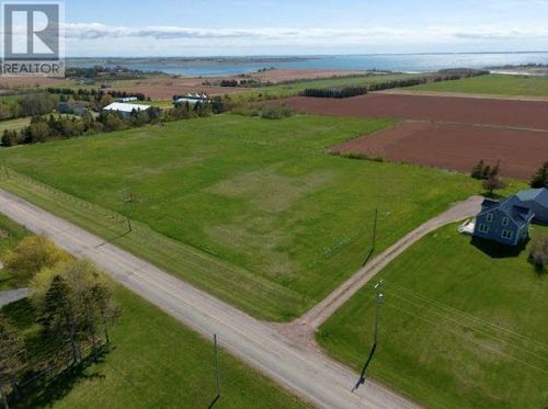 2016 Malpeque Rd, Malpeque, PE, C0B1M0 | Card Image