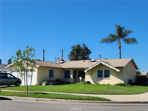 11871 Wutzke St, Garden Grove, CA, 92845-1352 | Card Image