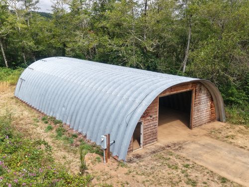 92240 N Bank Ln, Coquille, OR, 97423-8641 | Card Image