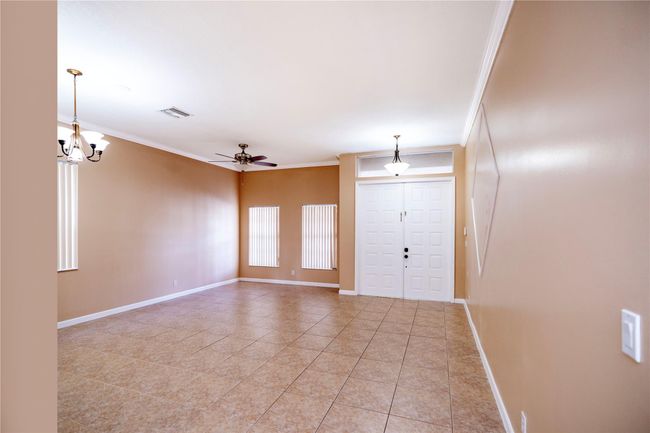 262 Kensington Way, House other with 3 bedrooms, 2 bathrooms and null parking in Royal Palm Beach FL | Image 13