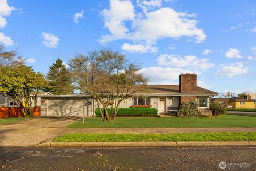 1301 Mcmillan Avenue, Sumner, WA, 98390 | Card Image