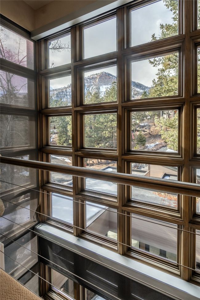 View of interior details | Image 8