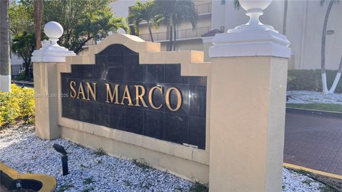 apt-202-8850 Fontainebleau Blvd, Miami, FL, 33172-4454 | Card Image