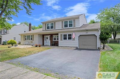 97 Stratford Circle, House other with 5 bedrooms, 3 bathrooms and null parking in Edison NJ | Image 2