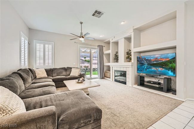 417 Carlton Kay Pl, House other with 3 bedrooms, 2 bathrooms and null parking in Las Vegas NV | Image 11