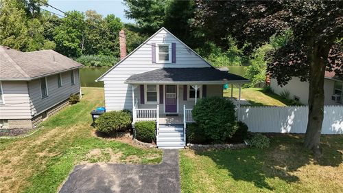 202 River Meadow Dr, Rochester, NY, 14623-4836 | Card Image