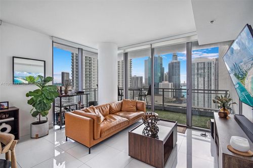 apt-2710-92 Sw 3rd St, Miami, FL, 33130-3093 | Card Image