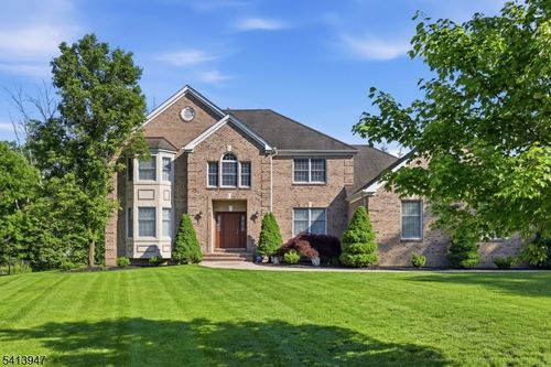 31 Phillip Dr, Parsippany, NJ, 07054-4370 | Card Image