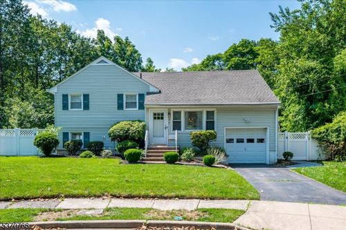 24 Turner Ct, Metuchen, NJ, 08840-1006 | Card Image
