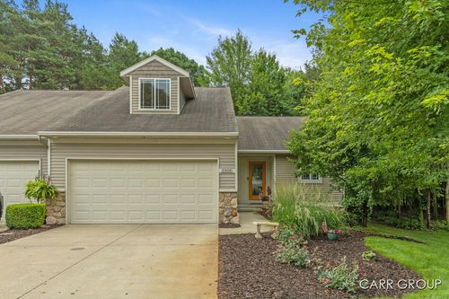 2808 Creekside Ct, Dorr, MI, 49323-8000 | Card Image
