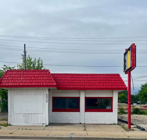 4010 W Villard Ave, Milwaukee, WI, 53209-4606 | Card Image