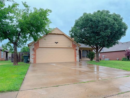 11519 E 118th St N, Collinsville, OK, 74021-1016 | Card Image