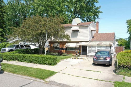 26540 Nagel St, Roseville, MI, 48066-3155 | Card Image