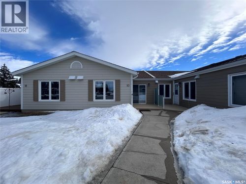405 Windover Ave, Moosomin, SK, S0G3N0 | Card Image