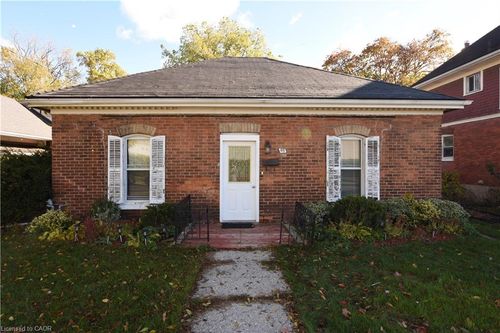 85 Head St N, Simcoe, ON, N3Y3X3 | Card Image