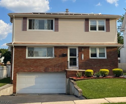739 Lake Ave, Lyndhurst, NJ, 07071-1208 | Card Image