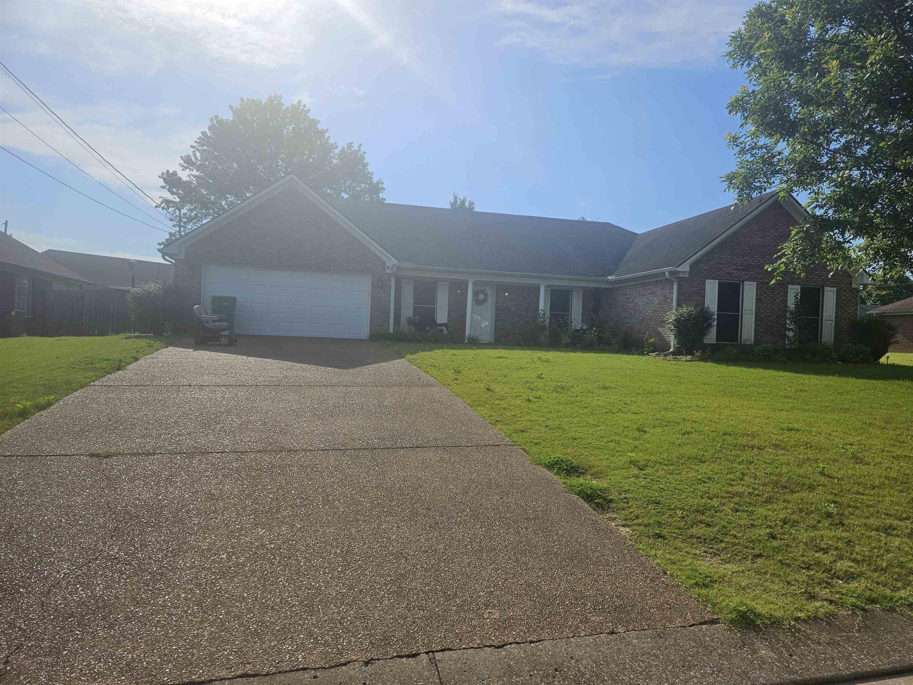 Rooker Dr, Jackson, TN 38305