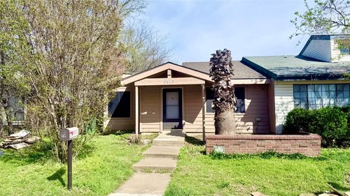 5815 Timbercrest Drive, Arlington, TX, 76017 | Card Image