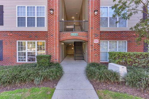 unit-204-2820 Bloomfield Ln, Wilmington, NC, 28412-7524 | Card Image