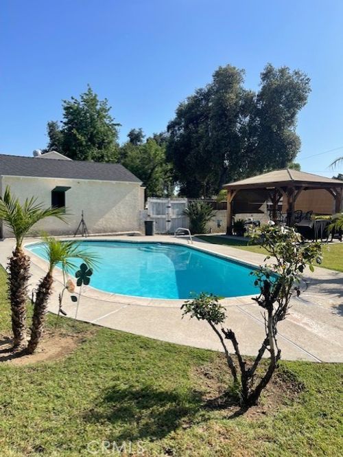 2807 Lincoln Dr, San Bernardino, CA, 92405-2925 | Card Image