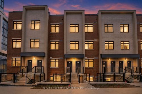 251-1075 Douglas Mccurdy Common, Mississauga, ON, L5G0C6 | Card Image