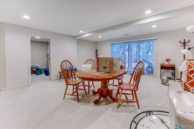 6522 Scenic Pines Ct, Condo with 3 bedrooms, 4 bathrooms and null parking in Clarkston MI | Image 39