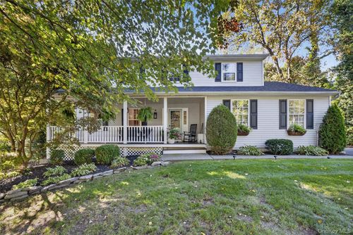 126 Foxwood Dr S, Newburgh, NY, 12550-1605 | Card Image