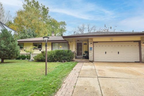 10723 W Rohr Avenue, Milwaukee, WI, 53225 | Card Image