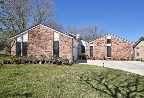 3203 E Rangecrest Pl, Sugar Land, TX, 77479-1924 | Card Image